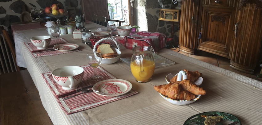 Petit déjeuner Petit déjeuner